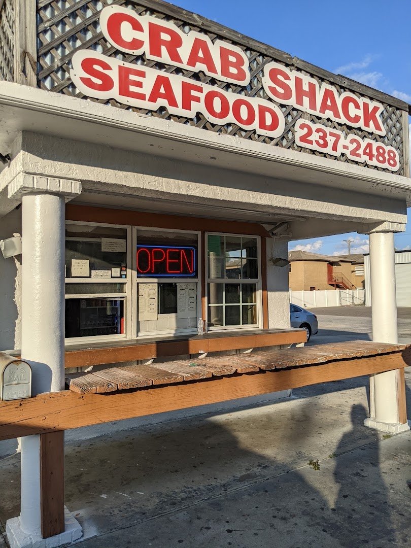 Tampa seafood restaurant with a walk-up window.