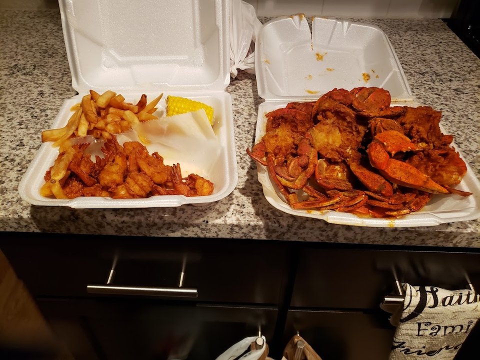Fried Shrimp Platter and Fried Crab